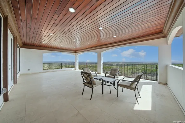 $2,485,000 | 205 County Road 2727, Mico, TX 78056