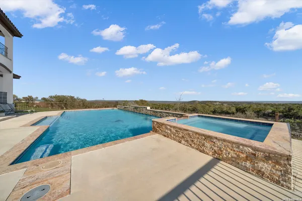 $2,485,000 | 205 County Road 2727, Mico, TX 78056