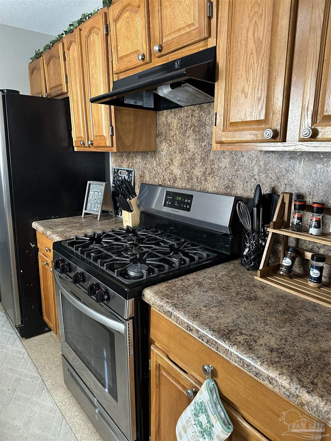 813 North R Street Pensacola, FL 32505 - Photo 6 of 15