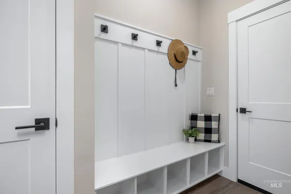 $585,000 | 5712 West Elk Trail Street, Eagle, ID 83714