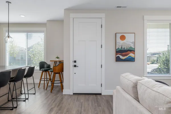 $585,000 | 5712 West Elk Trail Street, Eagle, ID 83714