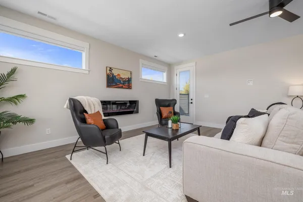 $585,000 | 5712 West Elk Trail Street, Eagle, ID 83714