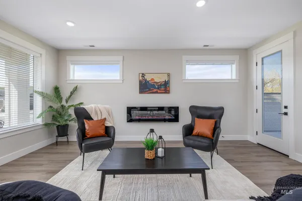 $585,000 | 5712 West Elk Trail Street, Eagle, ID 83714