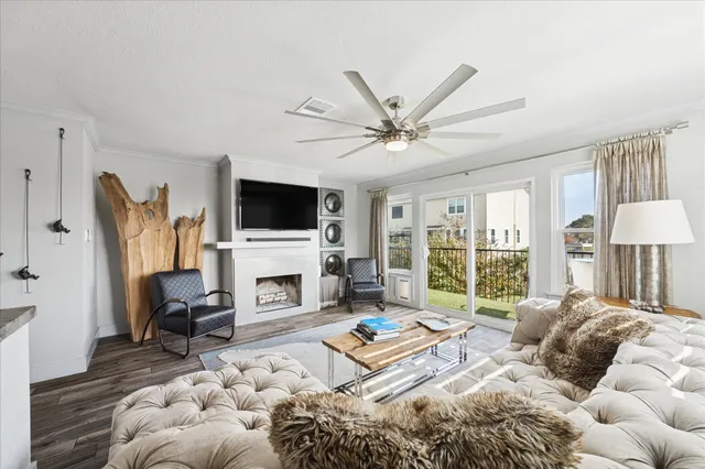 $289,000 | 1900 Lakeside Drive, Seabrook, TX 77586