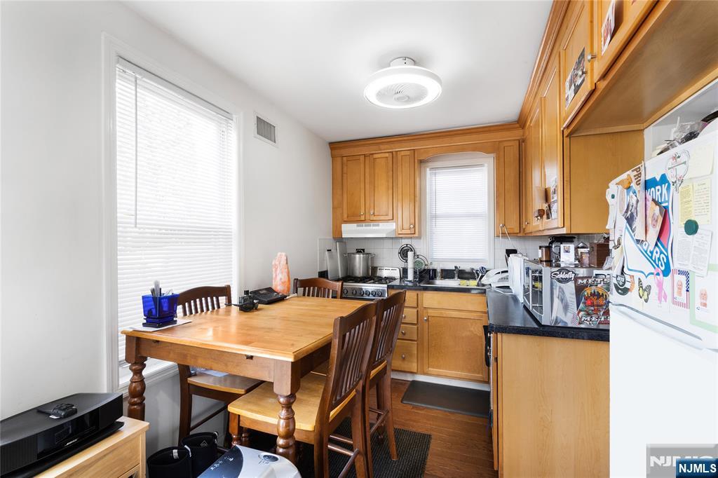 53 Hackensack Street Wood-Ridge, NJ 07075 - Photo 16 of 27