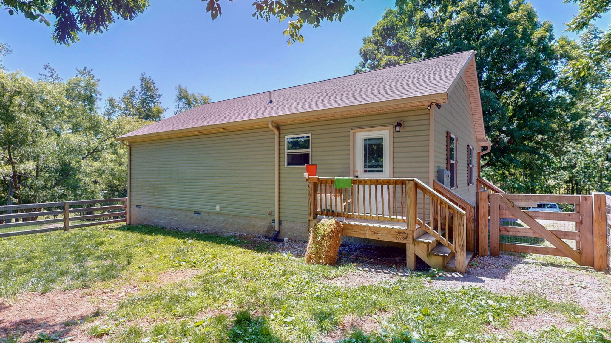 695 Hog Back Ridge Road Bethpage, TN 37022 - Photo 8 of 28