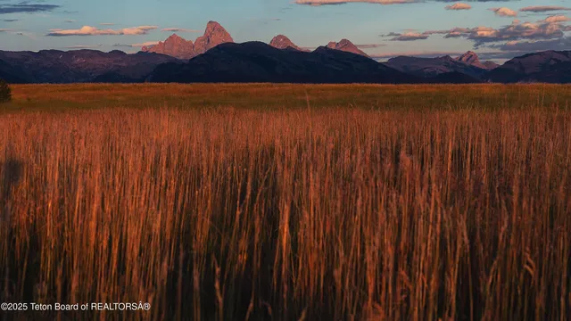 $1,945,000 | 9585 Buck Town Boulevard, Tetonia, ID 83452