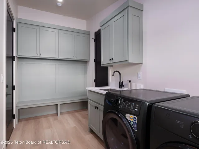 $1,945,000 | 9585 Buck Town Boulevard, Tetonia, ID 83452