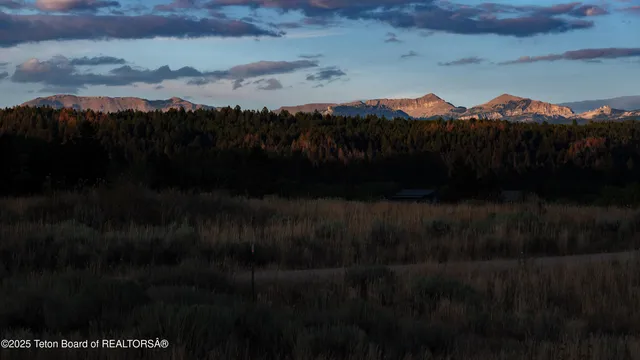 $1,945,000 | 9585 Buck Town Boulevard, Tetonia, ID 83452