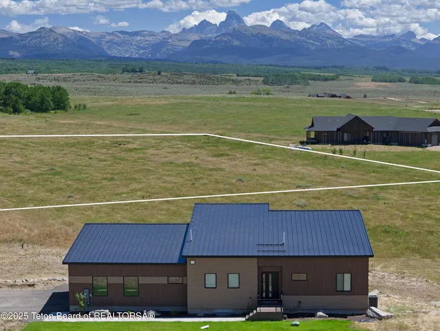 $1,945,000 | 9585 Buck Town Boulevard, Tetonia, ID 83452