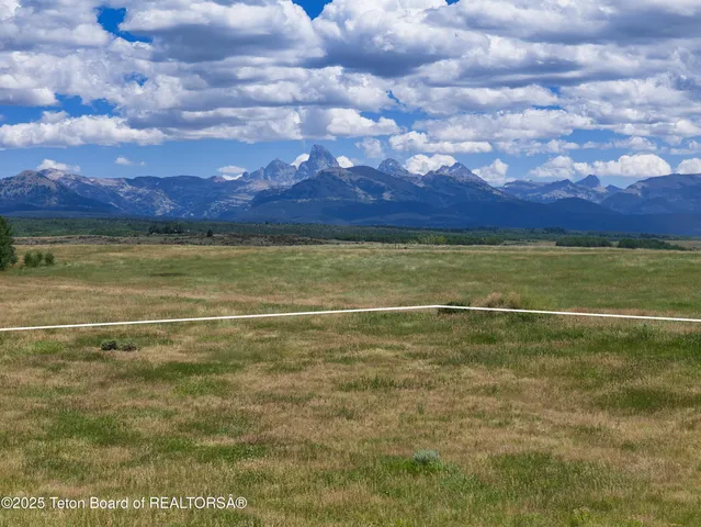 $1,945,000 | 9585 Buck Town Boulevard, Tetonia, ID 83452