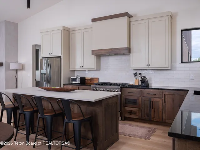 $1,945,000 | 9585 Buck Town Boulevard, Tetonia, ID 83452