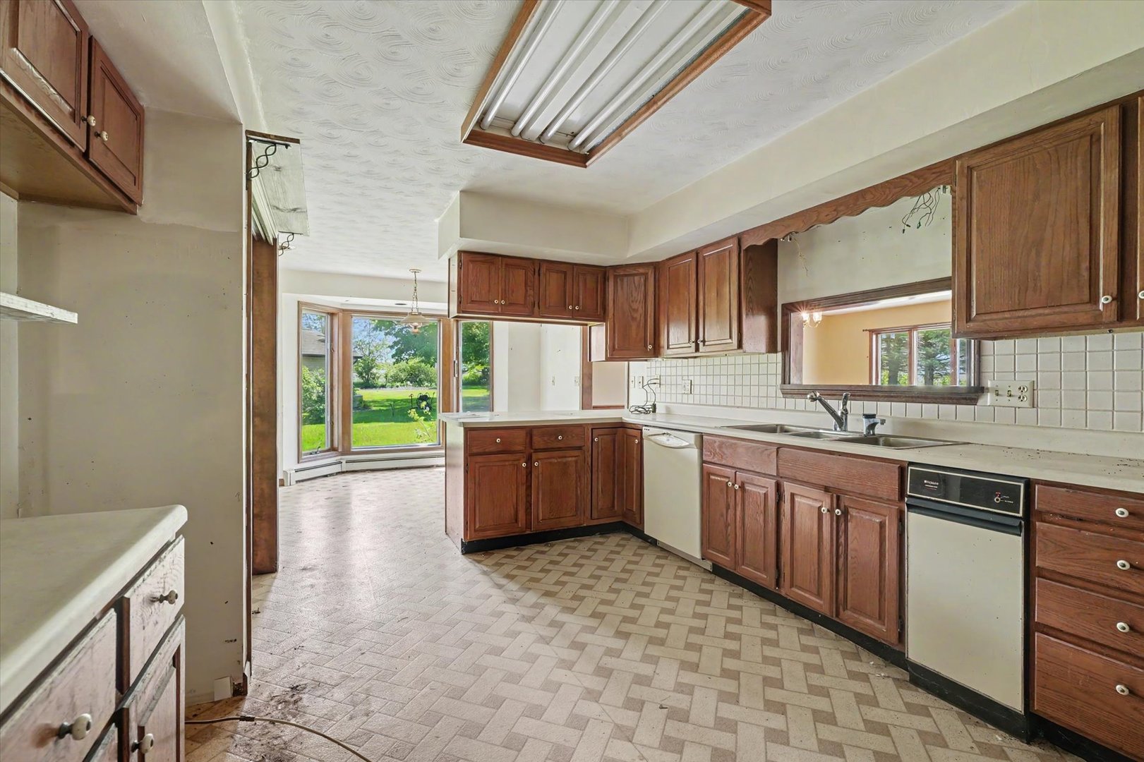 153 Lake Road Seymour, IL 61875 - Photo 18 of 37