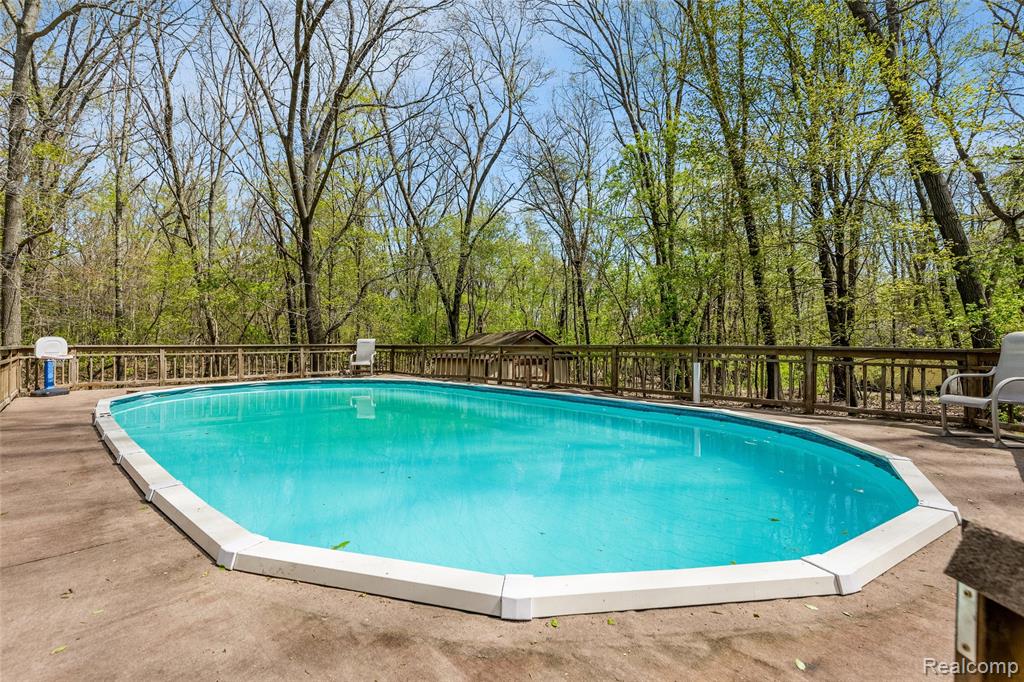 9730 Gibbs Road Clarkston, MI 48348 - Photo 25 of 39
