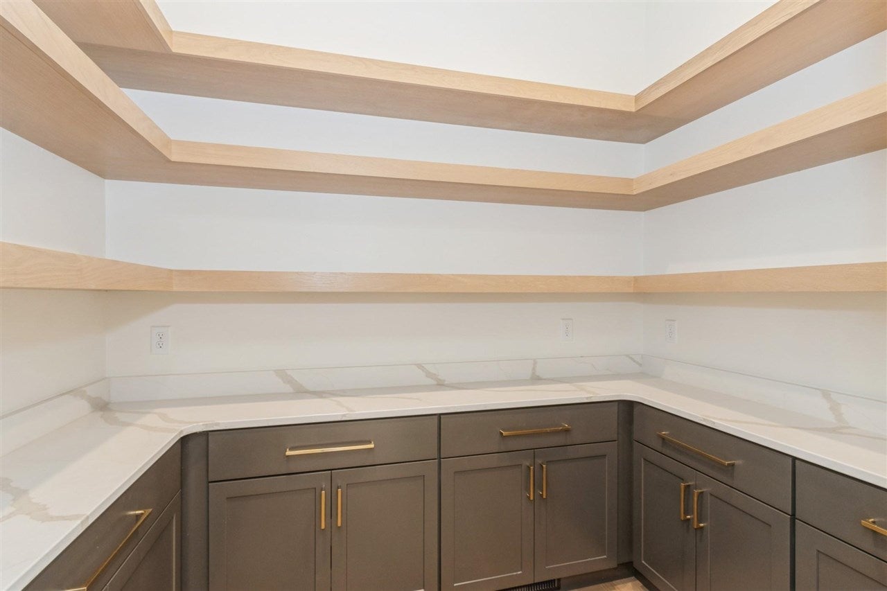 501 Macbride Trail Solon, IA 52333 - Photo 2 of 13 Gallery Image 2