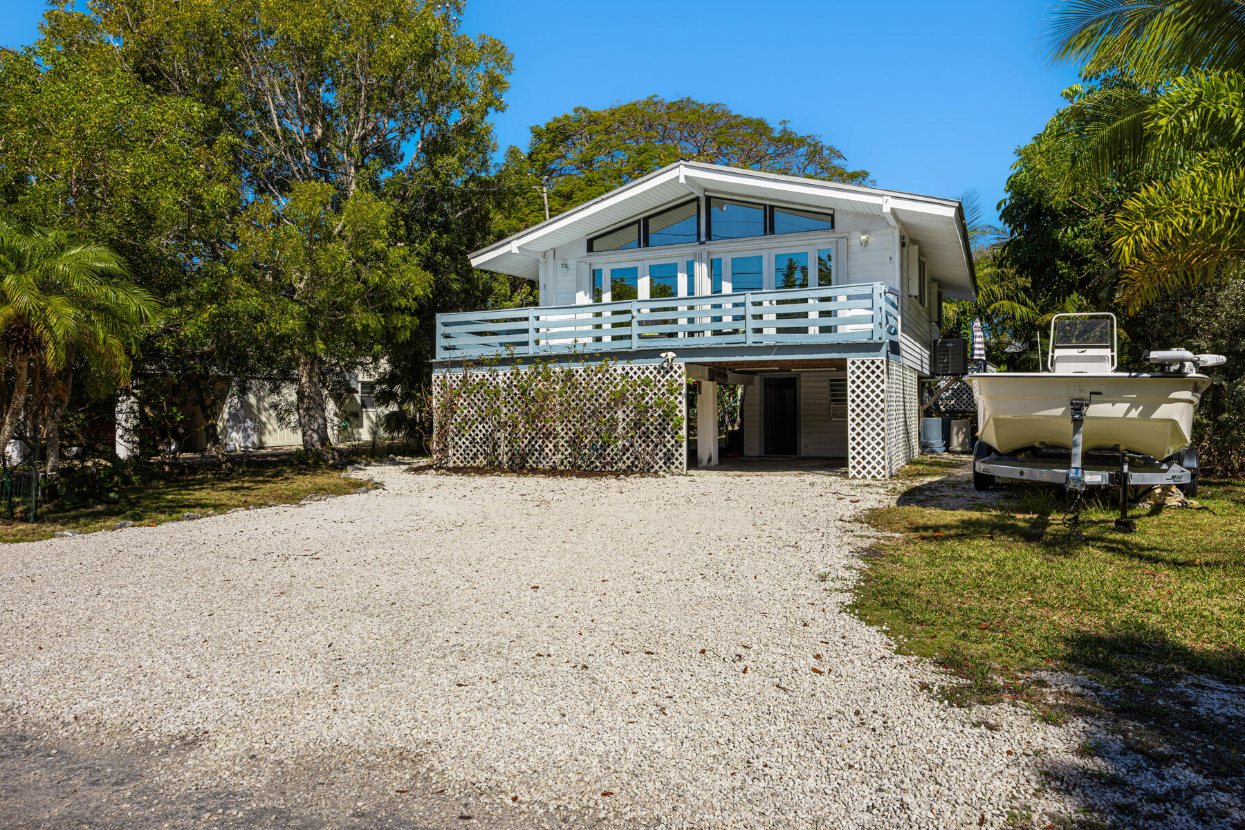 29961 Pine Channel Road Big Pine Key, FL 33043 - Photo 1 of 32 29961 Pine Channel Rd_1oakstudios_02