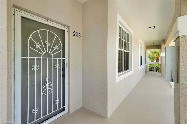 a picture of a bathroom