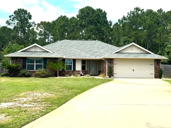 $2,370 | 2416 Grouper Court, Navarre, FL 32566