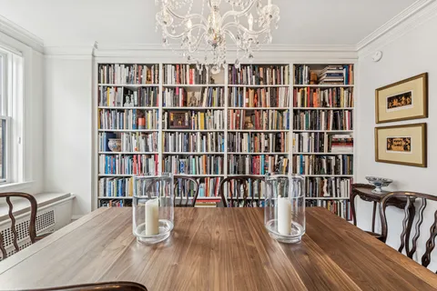 $939,000 | 3300 North Lake Shore Drive, Unit 15A, Chicago, IL 60657