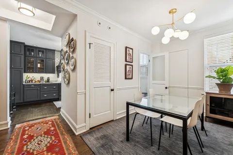 $939,000 | 3300 North Lake Shore Drive, Unit 15A, Chicago, IL 60657