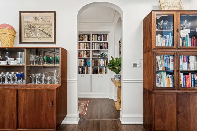 a picture of a wall with white walls