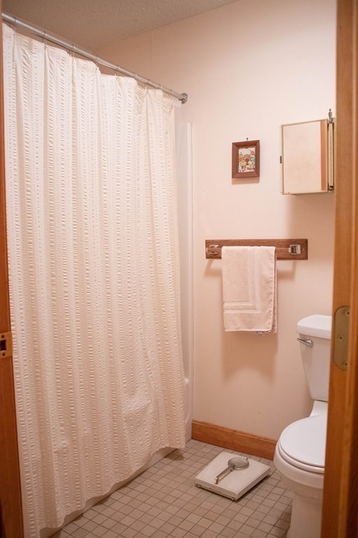 203 Country Side Road, Unit 203 Greenfield, MA 01301 - Photo 18 of 22 Gallery Image 18
