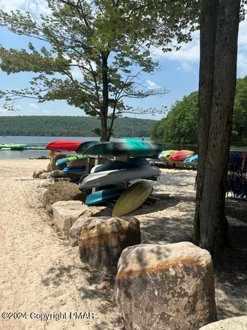 $224,900 | 11 Downhill Lake, Lake Harmony, PA 18624