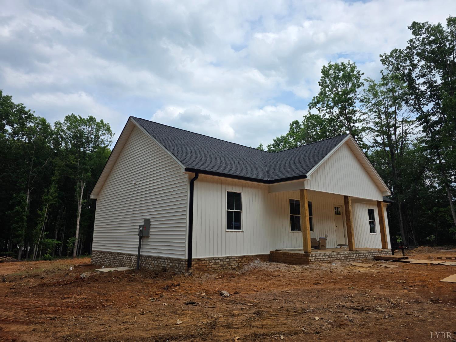 2060 Stonewall Road Concord, VA 24538 - Photo 2 of 37