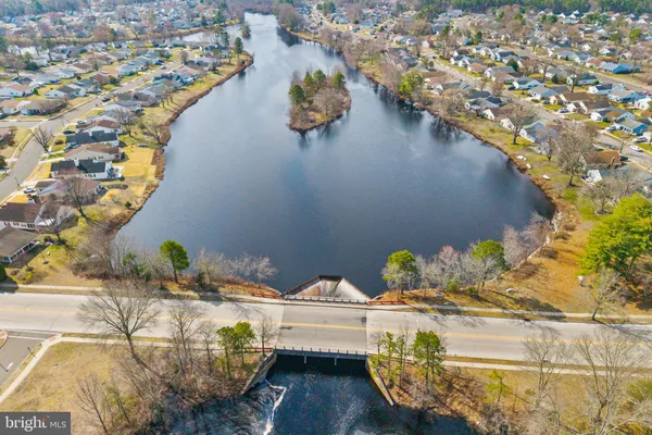 $265,000 | 224 Huntington Drive, Southampton, NJ 08088