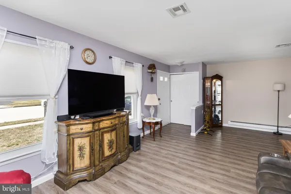 $265,000 | 224 Huntington Drive, Southampton, NJ 08088
