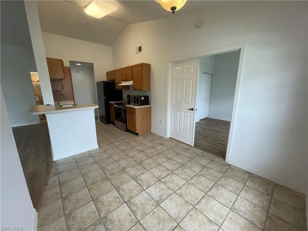 $1,625 | 7905 Preserve Circle, Unit 134, Naples, FL 34119