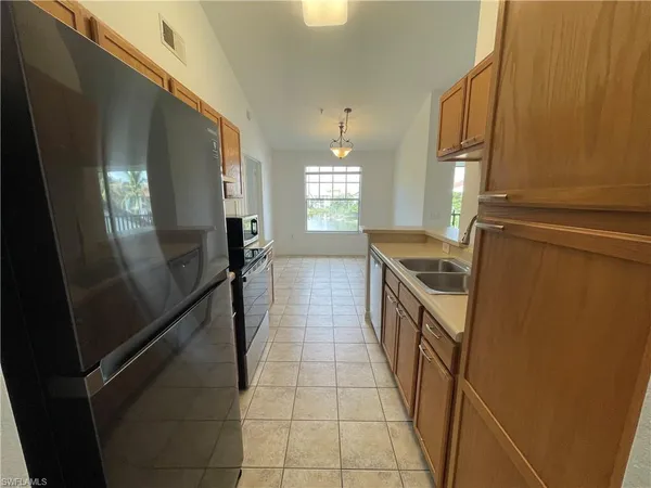 $1,625 | 7905 Preserve Circle, Unit 134, Naples, FL 34119