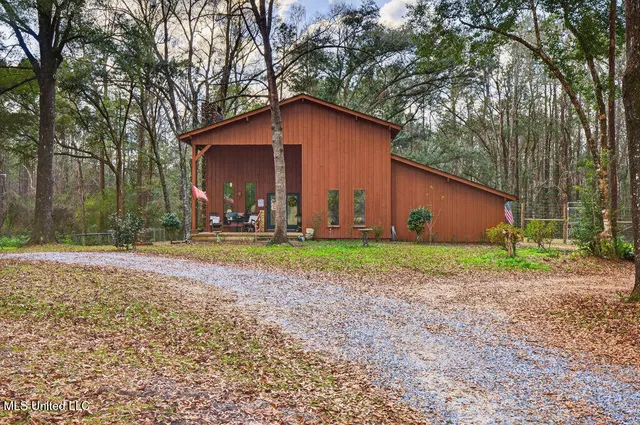 $424,000 | 188 Devaughn Road, Lucedale, MS 39452