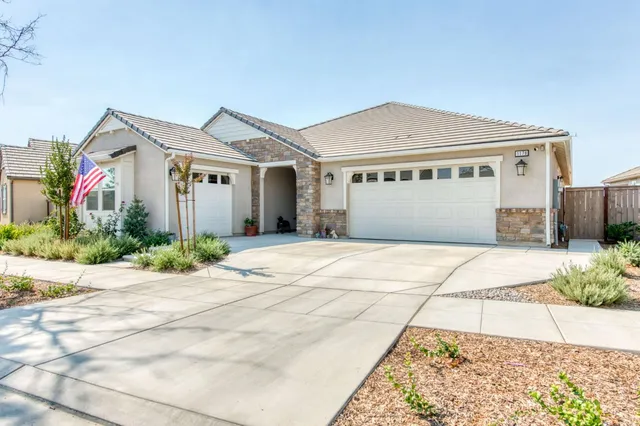 $649,000 | 1178 Wildflower Drive, Madera, CA 93636
