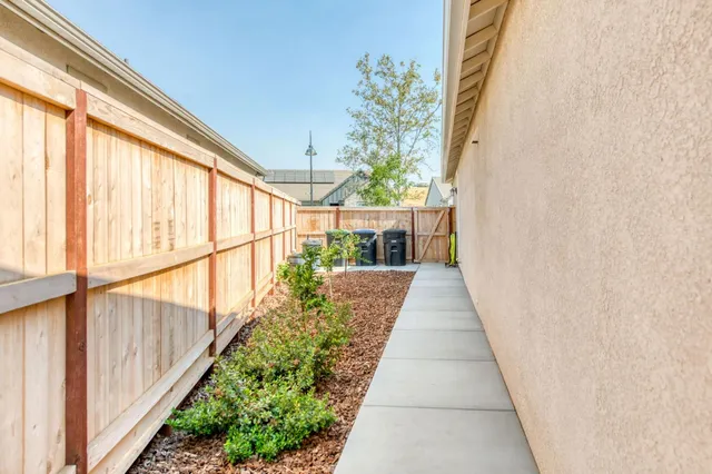 $649,000 | 1178 Wildflower Drive, Madera, CA 93636