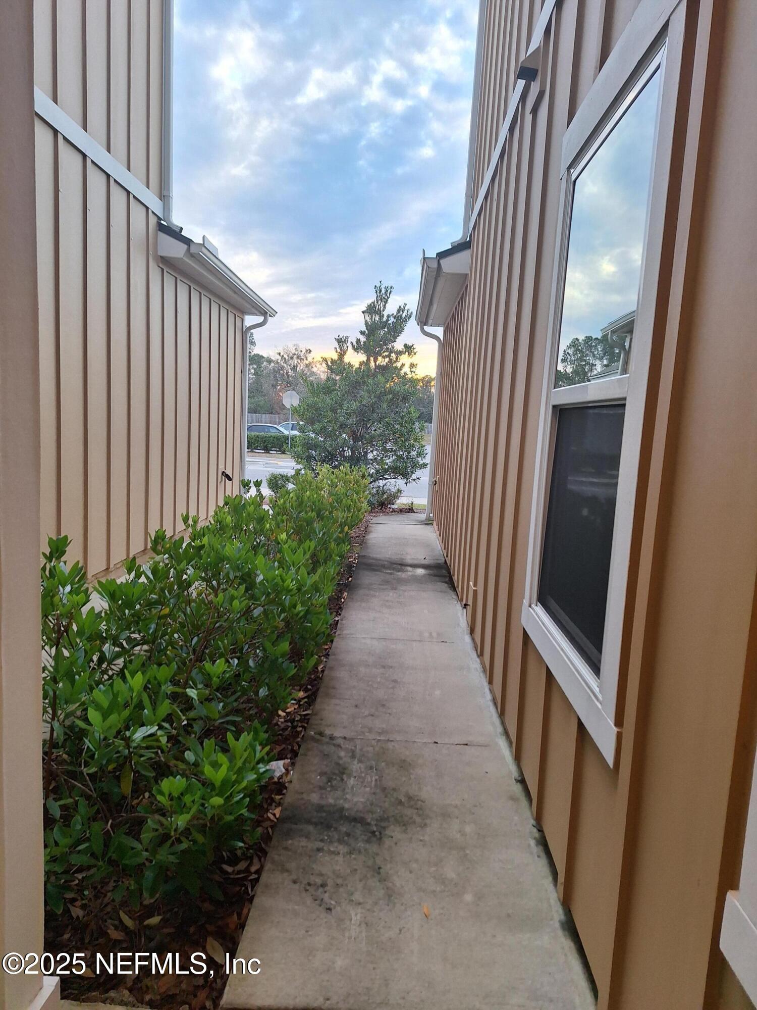 7859 Echo Springs Road Jacksonville, FL 32256 - Photo 18 of 19 20250115_172640