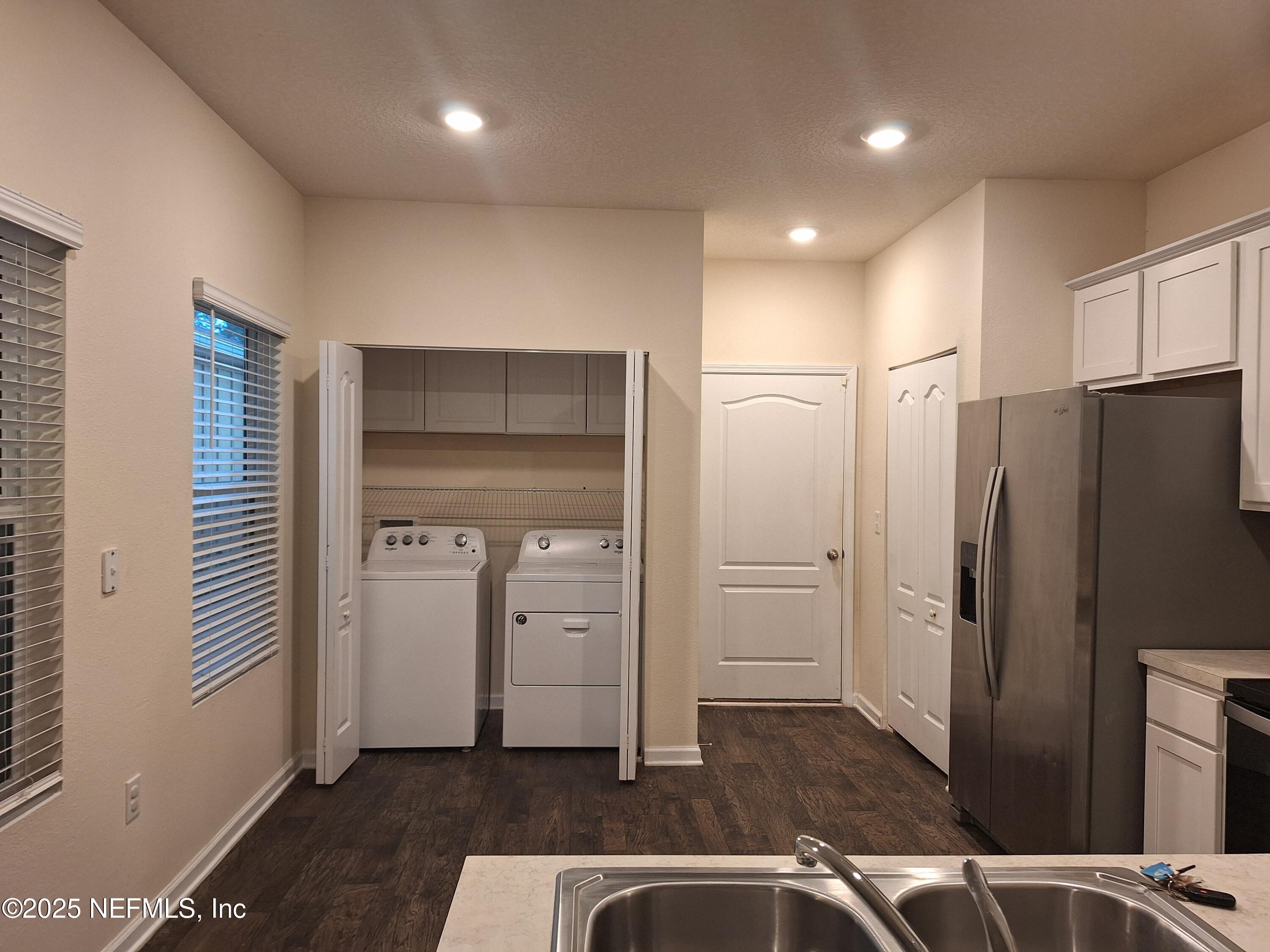 7859 Echo Springs Road Jacksonville, FL 32256 - Photo 5 of 19 20250115_172454