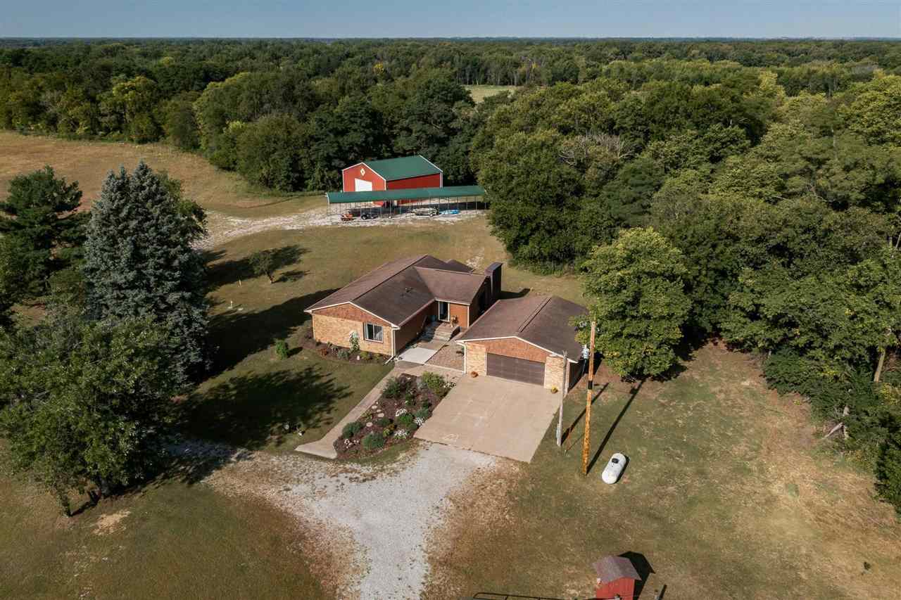 1866 Bayfield Road Muscatine, IA 52761 - Photo 3 of 50 Gallery Image 3