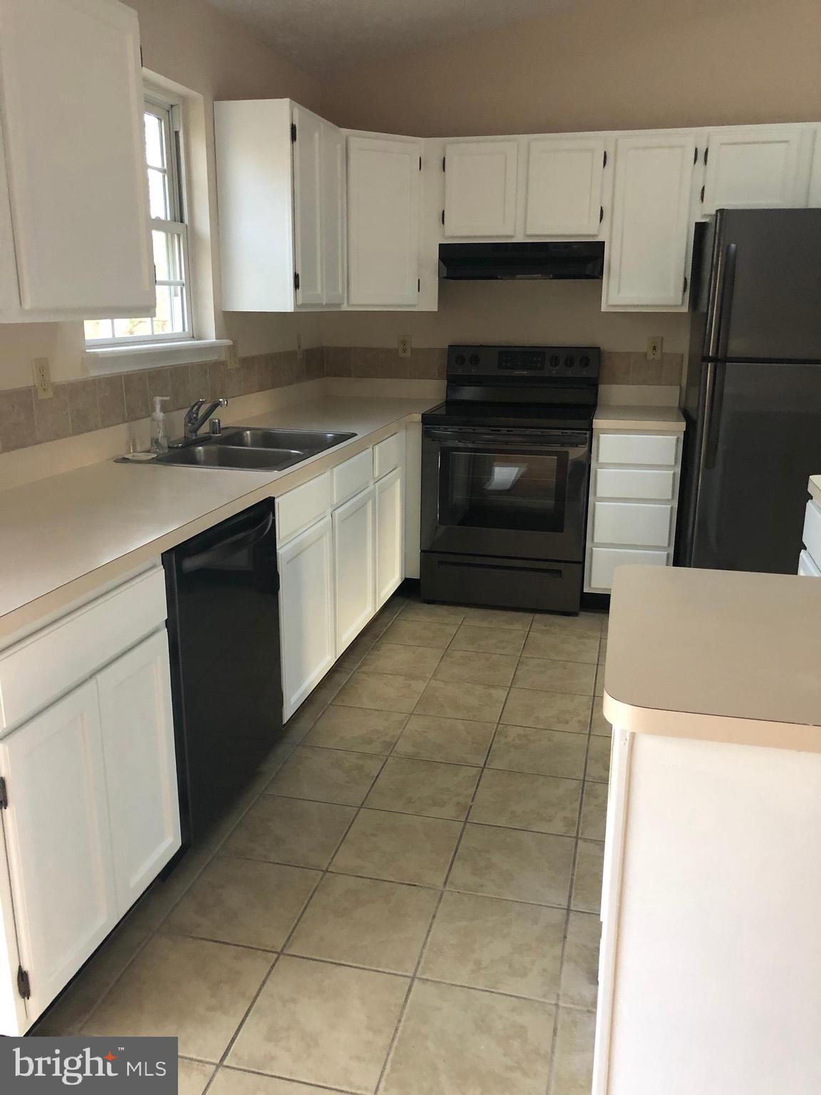 11224 Rawhide Road Lusby, MD 20657 - Photo 4 of 18 All New Stainless Steel Appliances