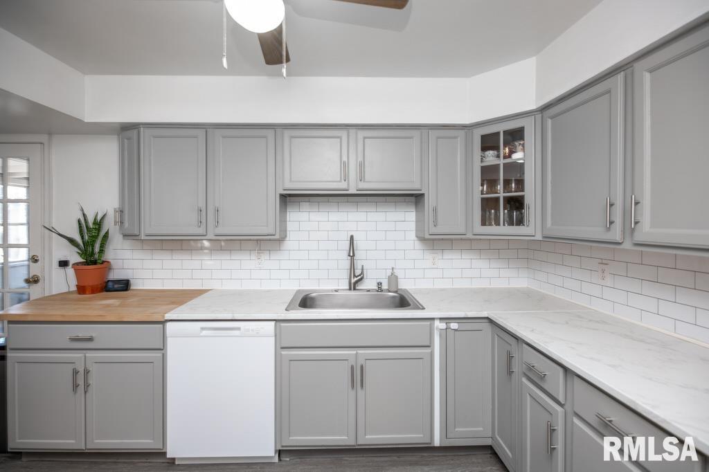 316 Limestone Bellevue, IL 61604 - Photo 18 of 42