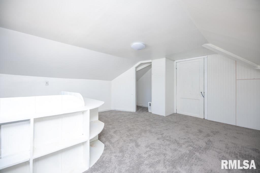 316 Limestone Bellevue, IL 61604 - Photo 33 of 42