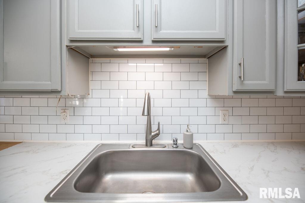 316 Limestone Bellevue, IL 61604 - Photo 36 of 42