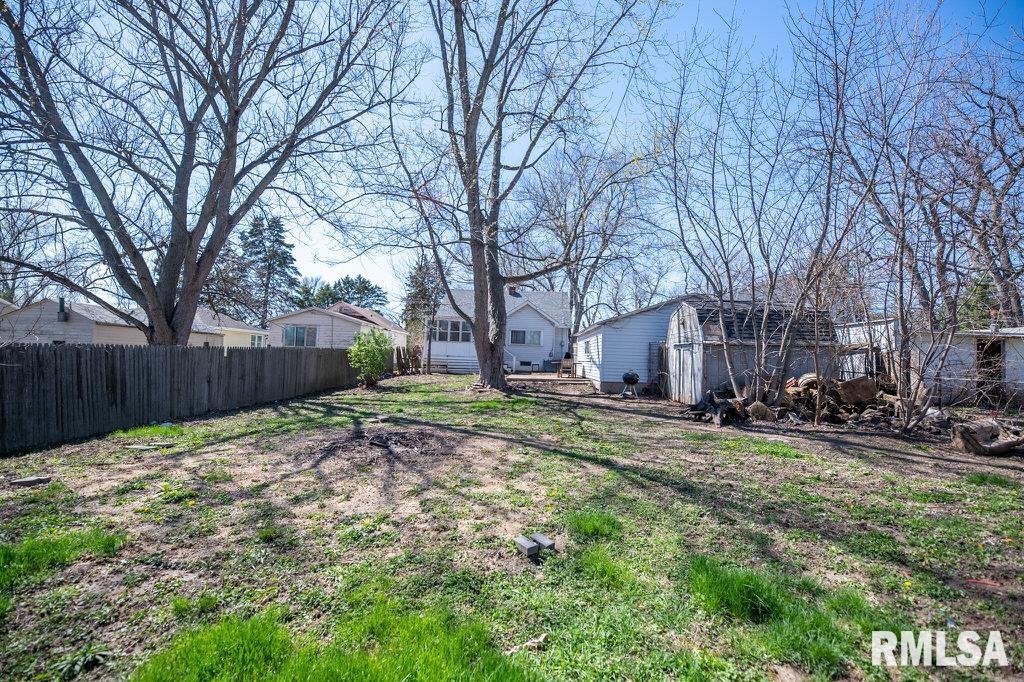 316 Limestone Bellevue, IL 61604 - Photo 40 of 42