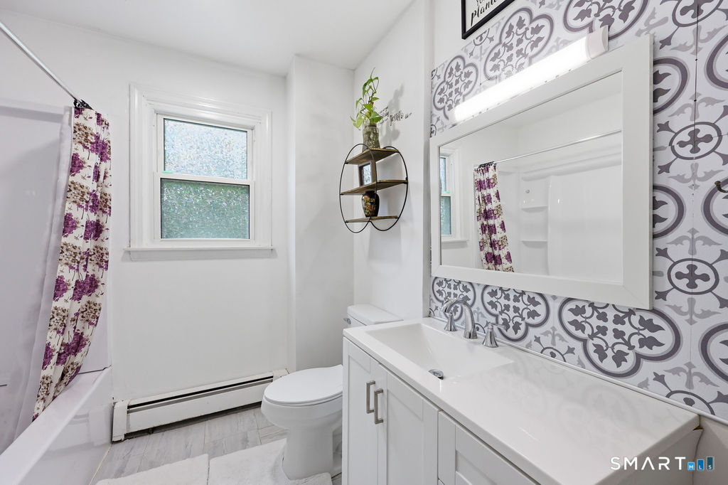153 Maple Street Manchester, CT 06040 - Photo 18 of 31