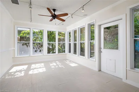 $599,995 | 2424 Harbor Road, Naples, FL 34104