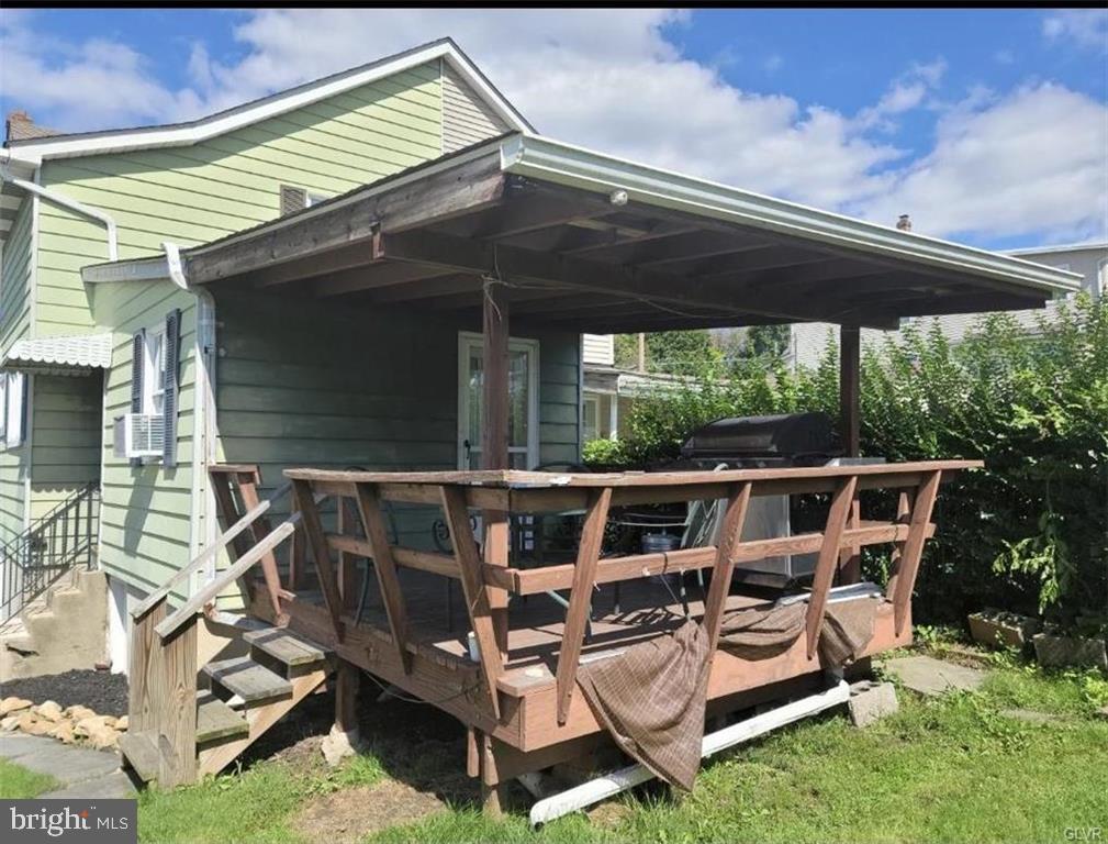 32 West Ridge Street Coaldale, PA 18218 - Photo 21 of 23