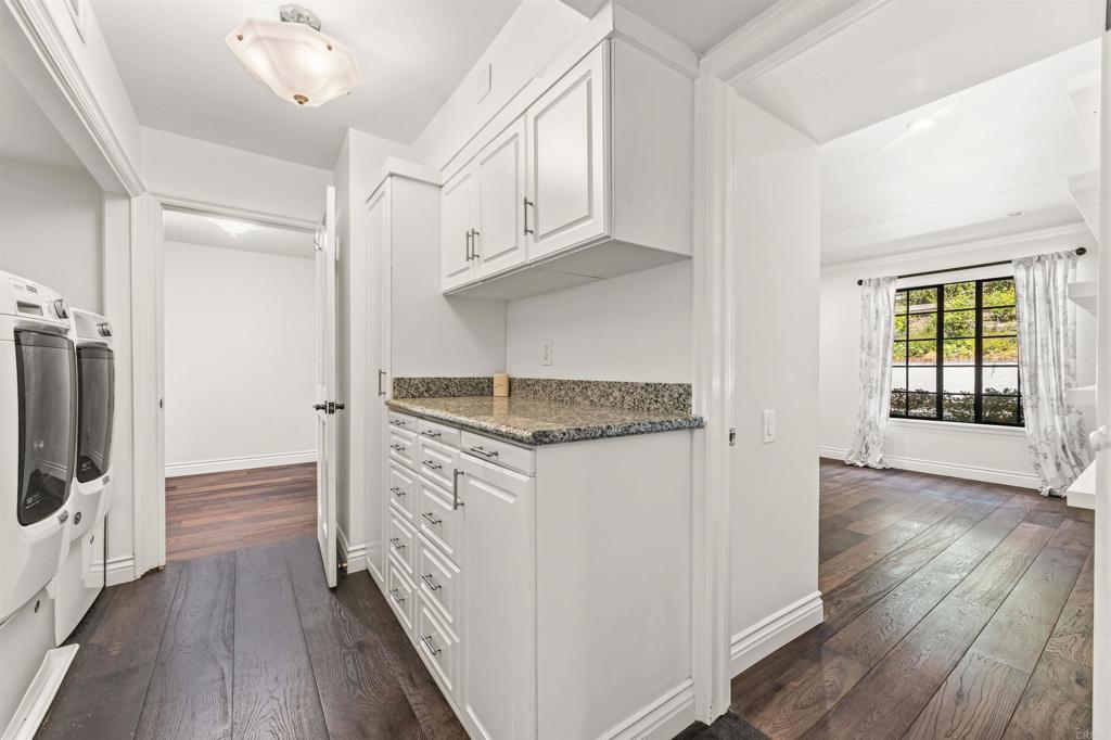 1060 Chantilly Road Los Angeles, CA 90077 - Photo 39 of 72 Gallery Image 39