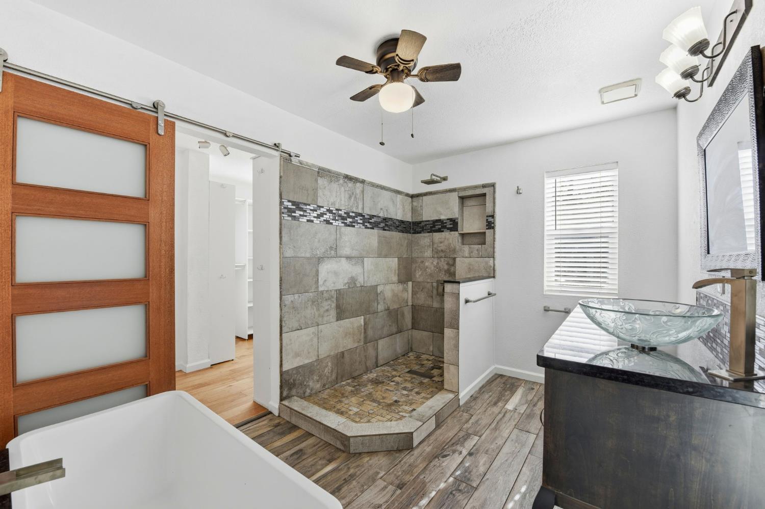 1946 Blue Bell Court Cool, CA 95614 - Photo 22 of 48