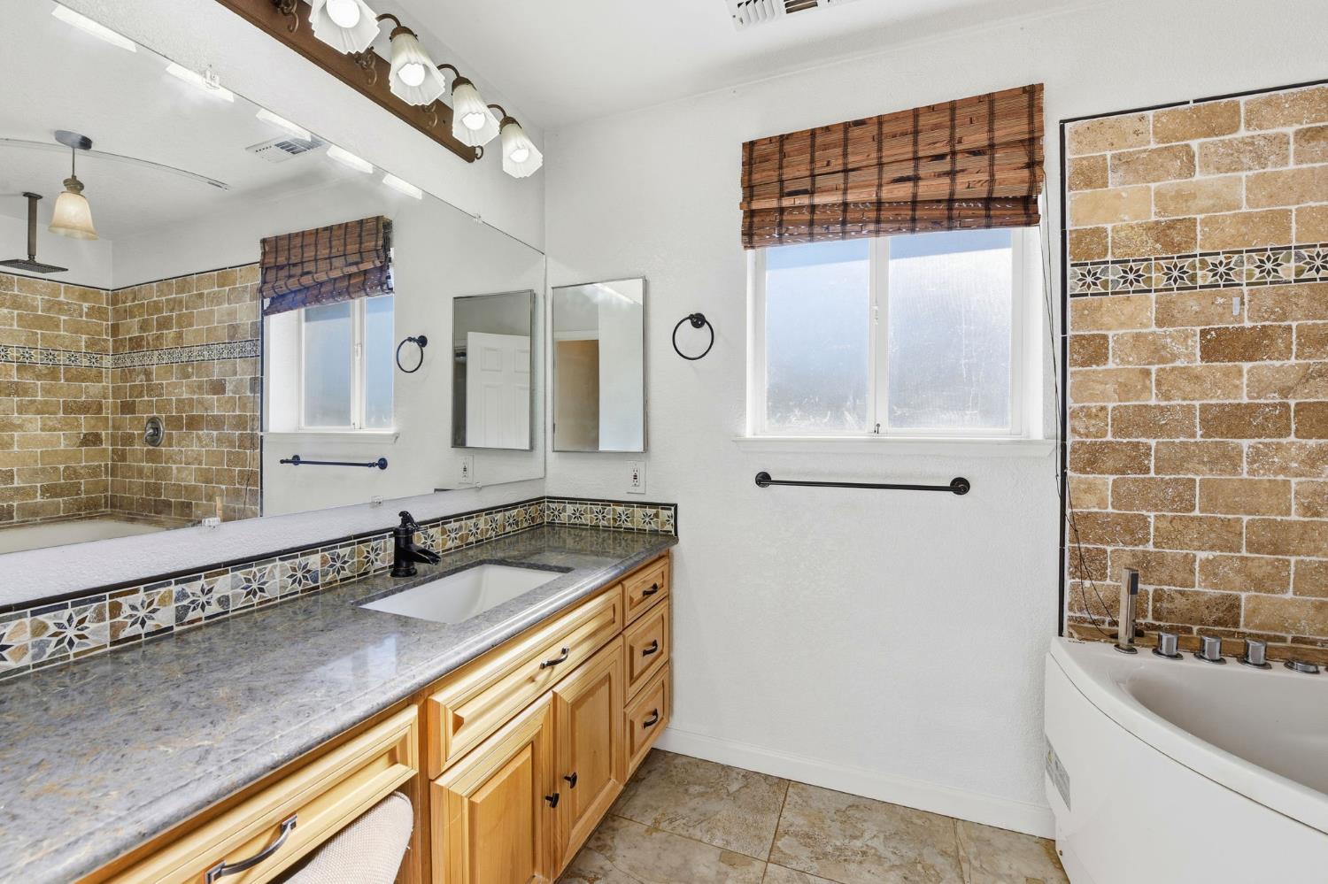 1946 Blue Bell Court Cool, CA 95614 - Photo 30 of 48