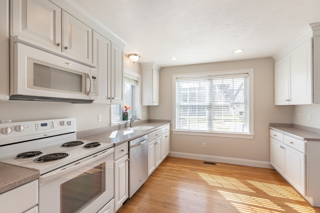 24 Marble Farm Road, Unit 24 Maynard, MA 01754 - Photo 12 of 29 Gallery Image 12